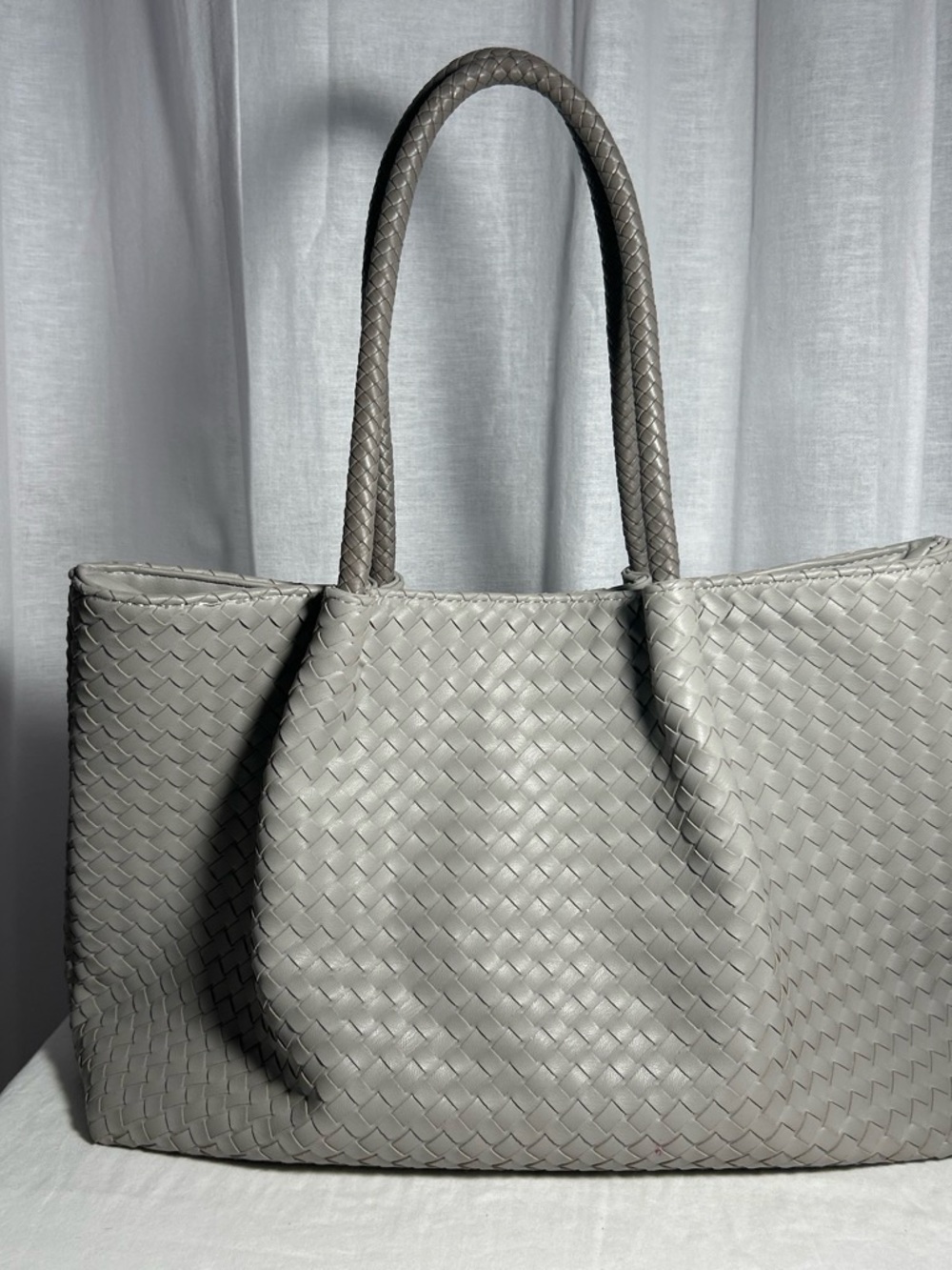 Woven Leather Tote Bag in Light Gray